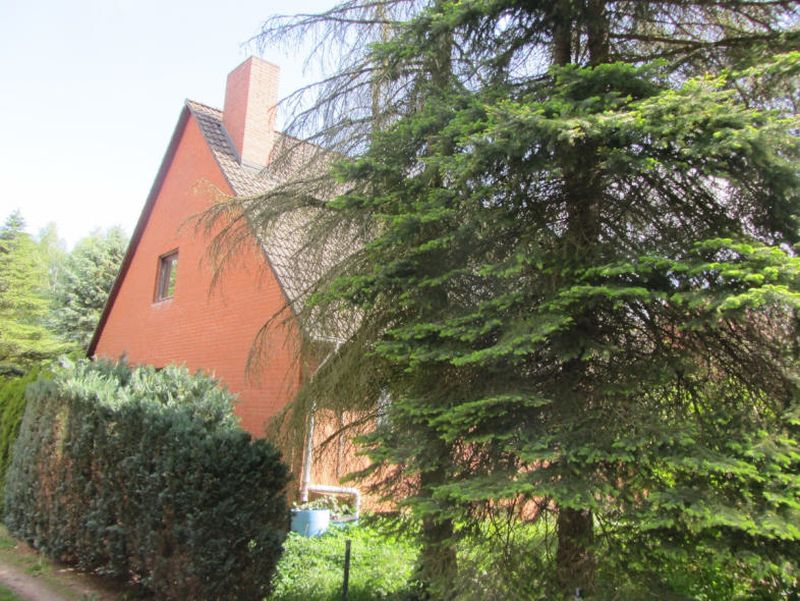 Mehrfamilienhaus in Untere Dorfstraße 7, 29593 Schwienau, Linden