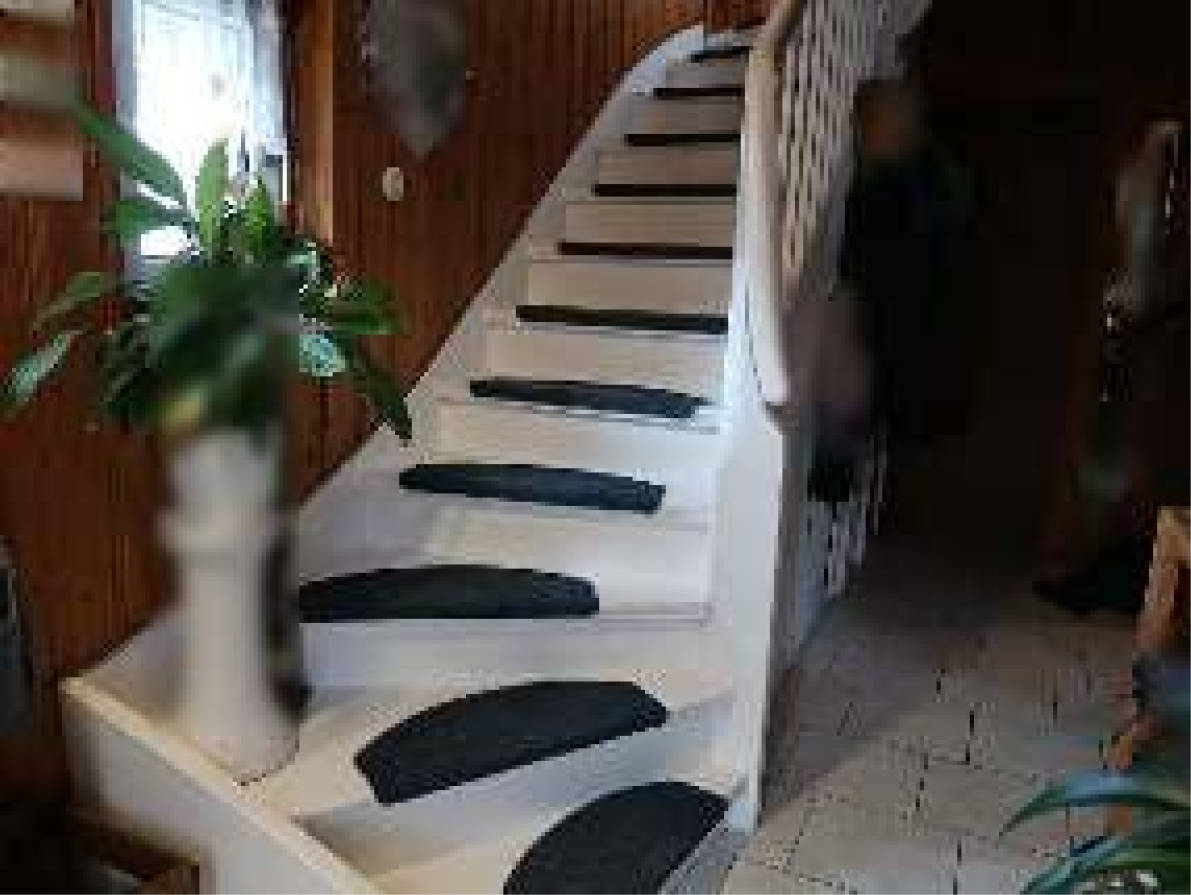 niedersachsen 8 K 16/23 Ringstraße 25, 38372 Helmstedt-Büddenstedt 6