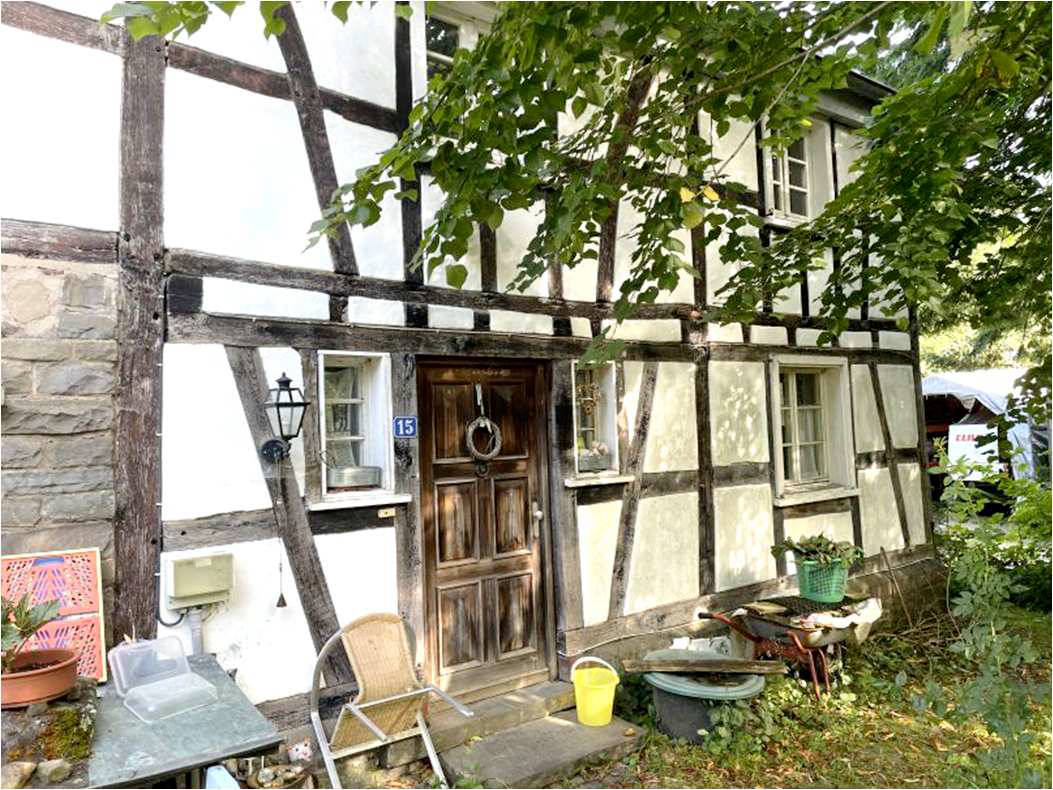 Einfamilienhaus in Im Winkel 15, 51580 Reichshof, Schalenbach - Bild 4