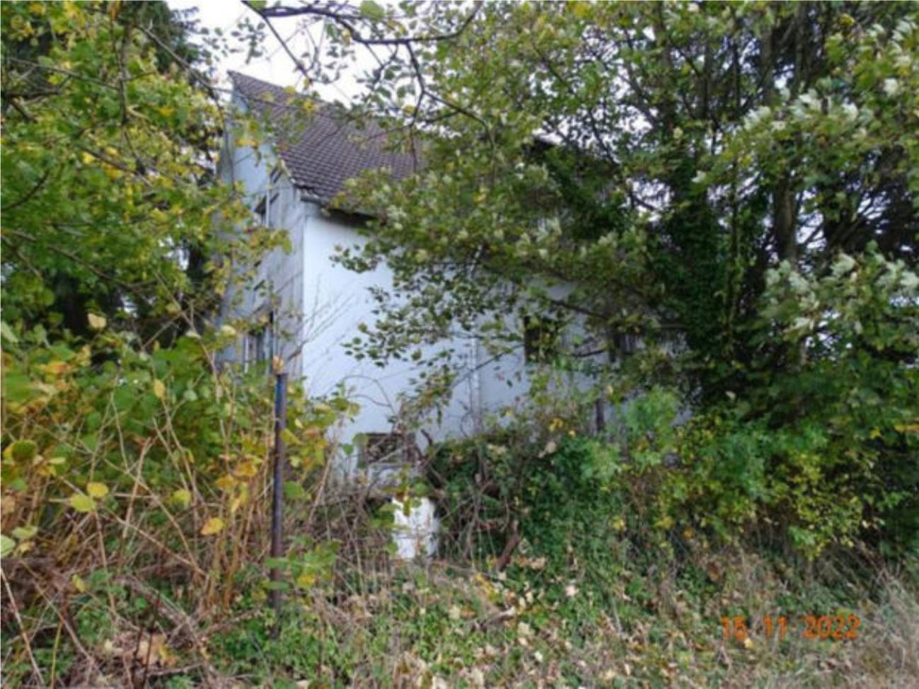 Zweifamilienhaus, Einfamilienhaus, Ein-/Zweifamilienwohnhaus, Gebäude derzeit unbewohnbar, zu entkernen und grundzusanieren in Dürener Haus 2, 58566 Kierspe - Bild 4
