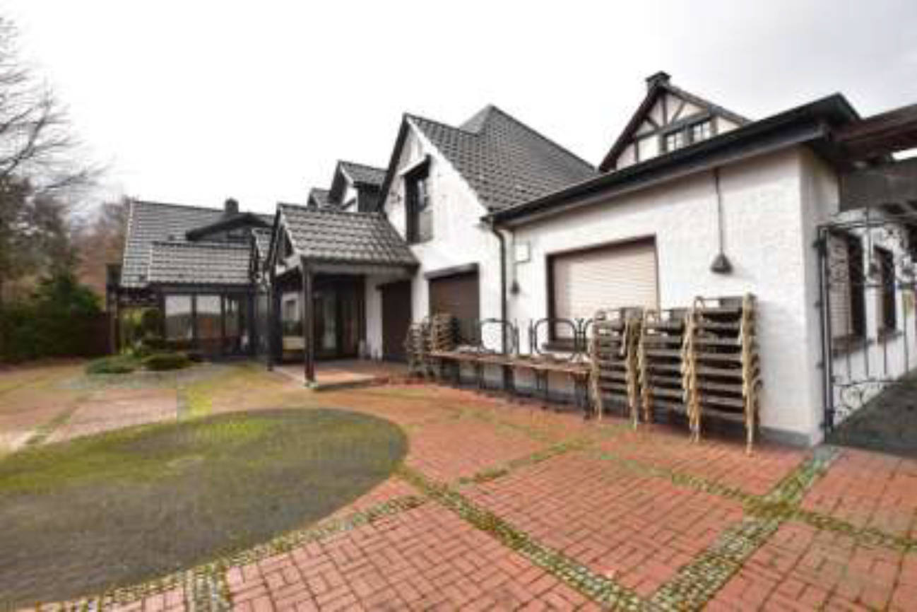 nordrheinwestpfalen 0002 K 0021/2021 Massener Heide 16, 59427 Unna 8