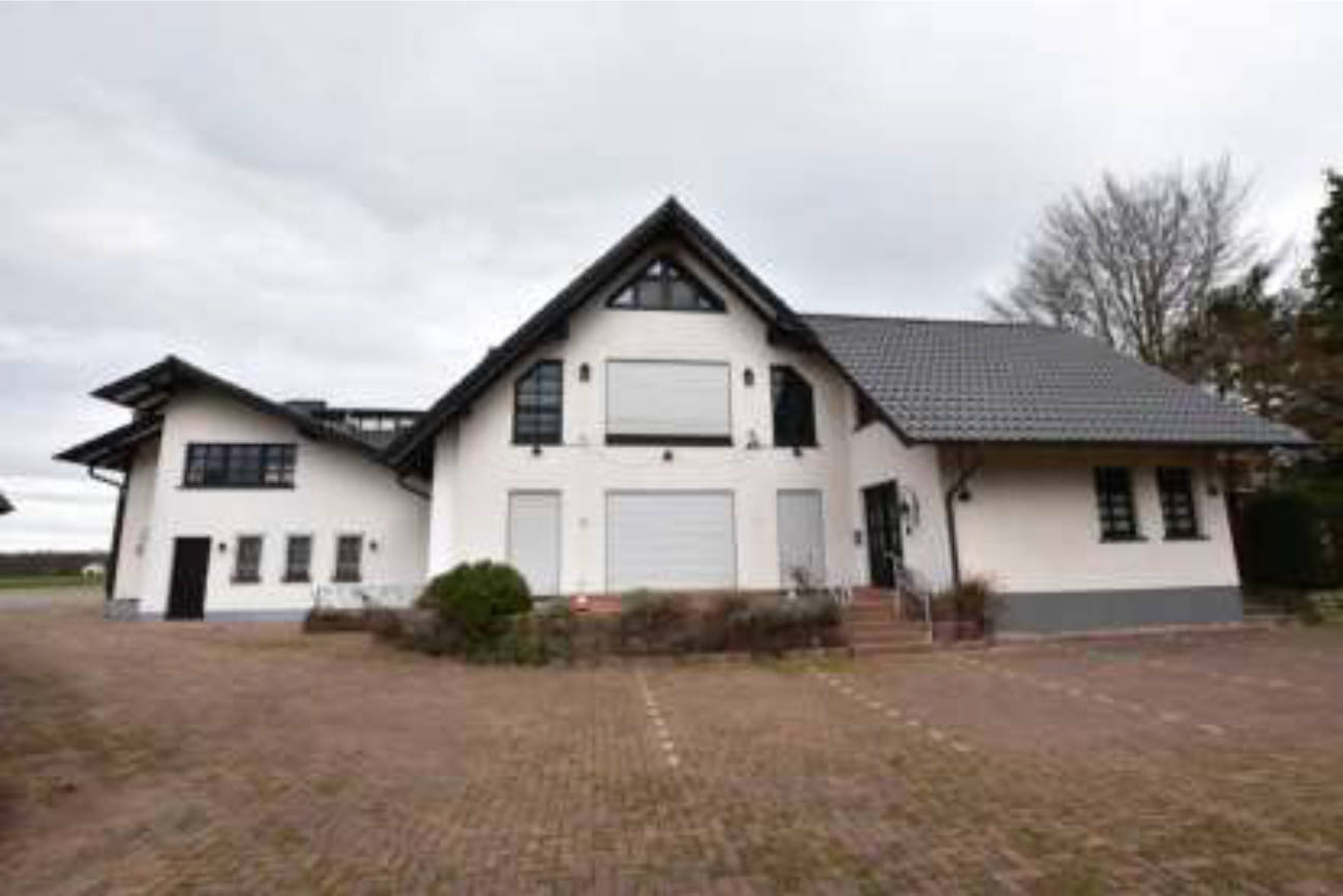 nordrheinwestpfalen 0002 K 0021/2021 Massener Heide 16, 59427 Unna 2