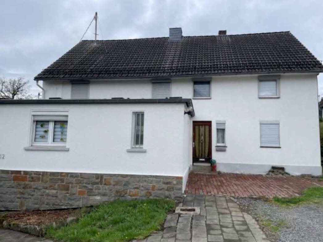 Garage, Doppelhaushälfte, 2 Doppelhaushälften und 1 PKW-Garage in Kalkberg 10 und 12, 51545 Waldbröl - Bild 2