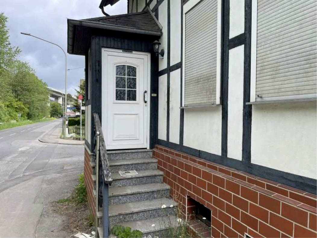 nordrheinwestpfalen 0002 K 0027/2024 Eckenhagener Straße 31, 51580 Reichshof, Mittelagger 6