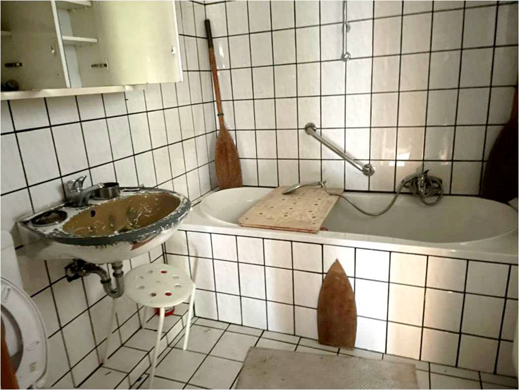 nordrheinwestpfalen 0002 K 0027/2024 Eckenhagener Straße 31, 51580 Reichshof, Mittelagger 12