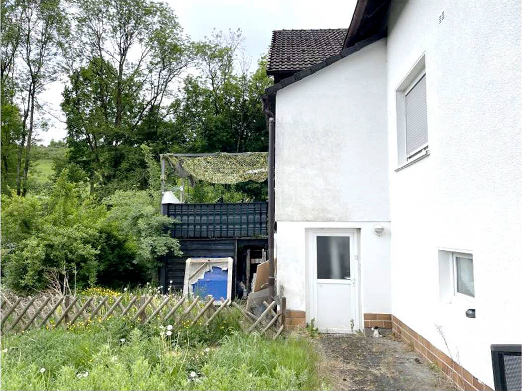 Eigentumswohnung (3 bis 4 Zimmer), 2 Wohnungseigentumseinheiten (Altbau und Anbau mit Garage) in Eckenhagener Straße 31, 51580 Reichshof, Mittelagger - Bild 2