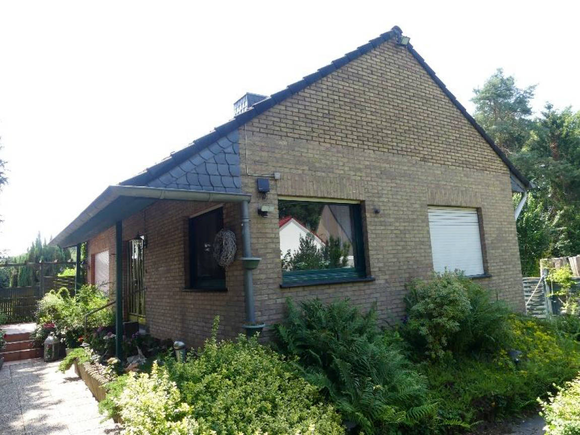 Einfamilienhaus in Weststraße 12a, 46519 Alpen, Menzelen