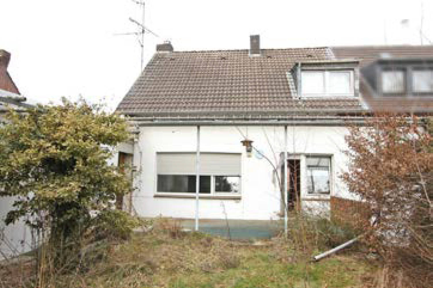 Garage, Einfamilienhaus, Doppelhaushälfte in Auf der Heide 42, 42A, 41812 Erkelenz, Granterath