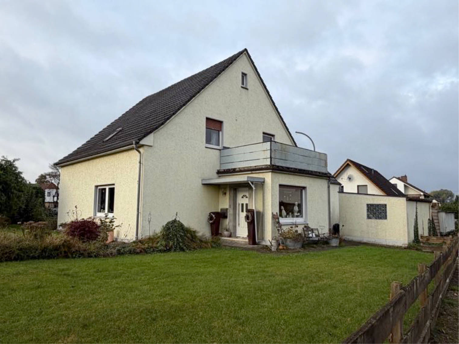 Garage, Einfamilienhaus in Obernfeld 32, 32584 Löhne - Bild 3