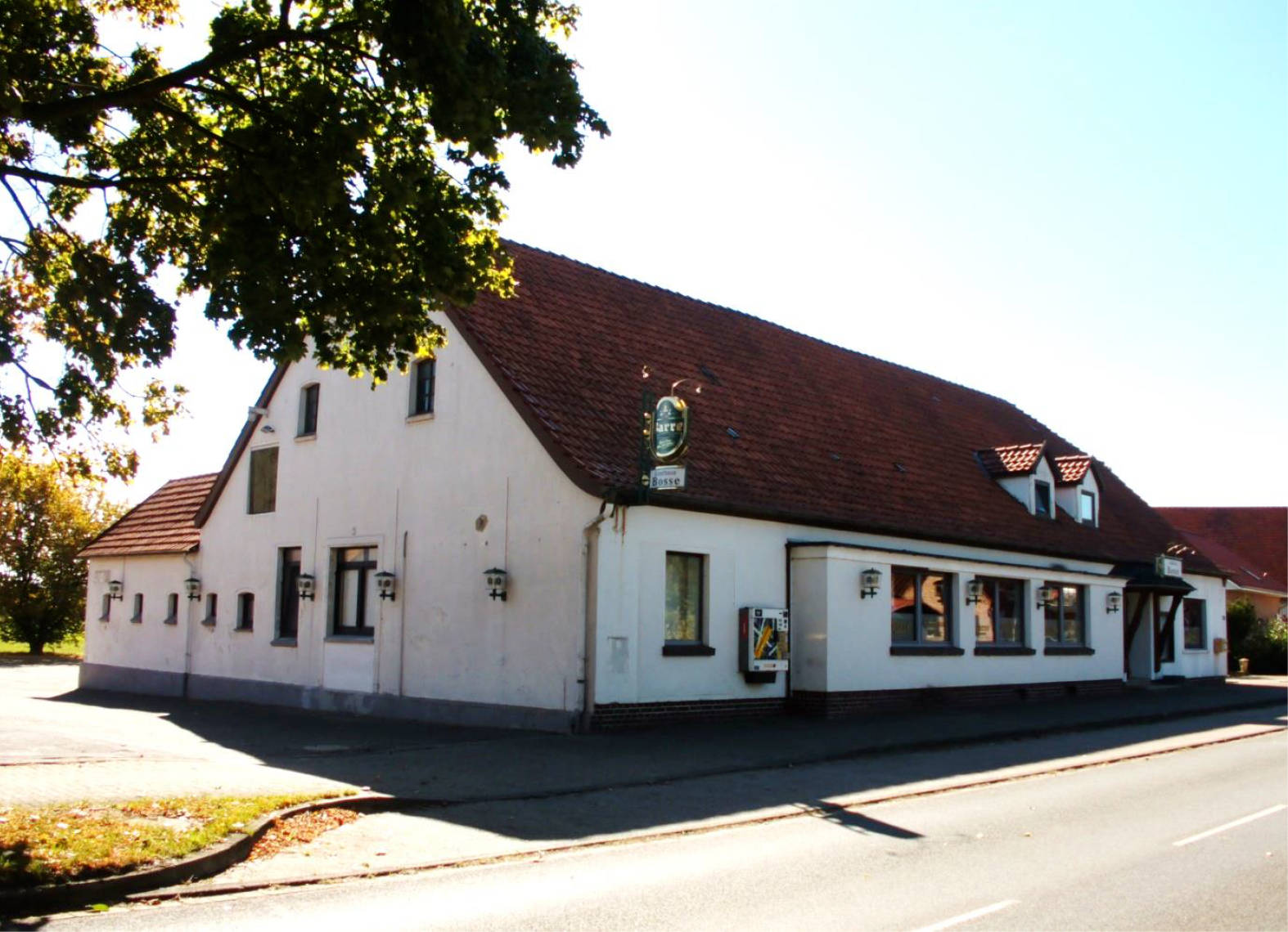 Landgasthof mit Saalbetrieb und kleiner Bäckerei in Stemwederberg-Straße 112, 32351 Stemwede, Oppendorf