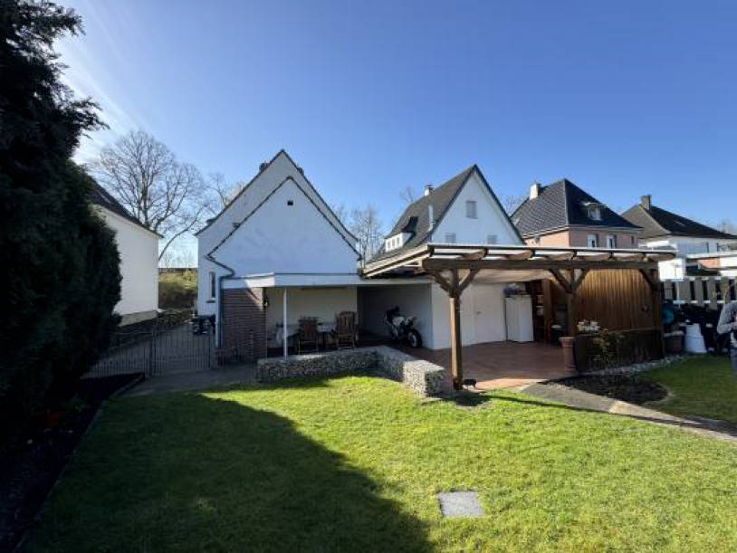 nordrheinwestpfalen 0004 K 0014/2025 Rhedaer Straße 11, 59302 Oelde 17