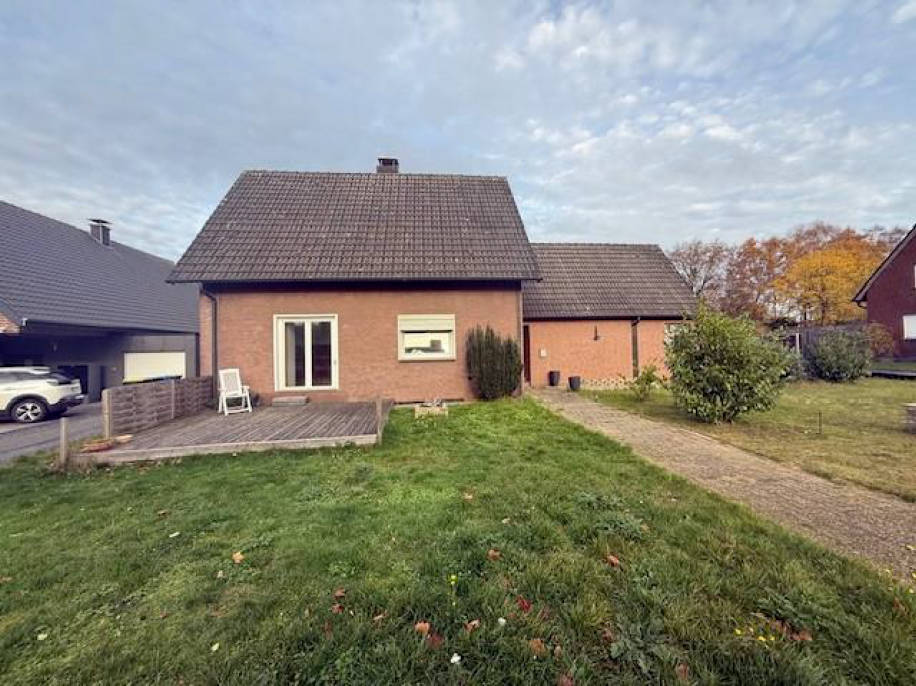 Zweifamilienhaus, Einfamilienhaus 0004 K 0015-2025 Prof.-Menzel-Straße 17, 46325 Borken