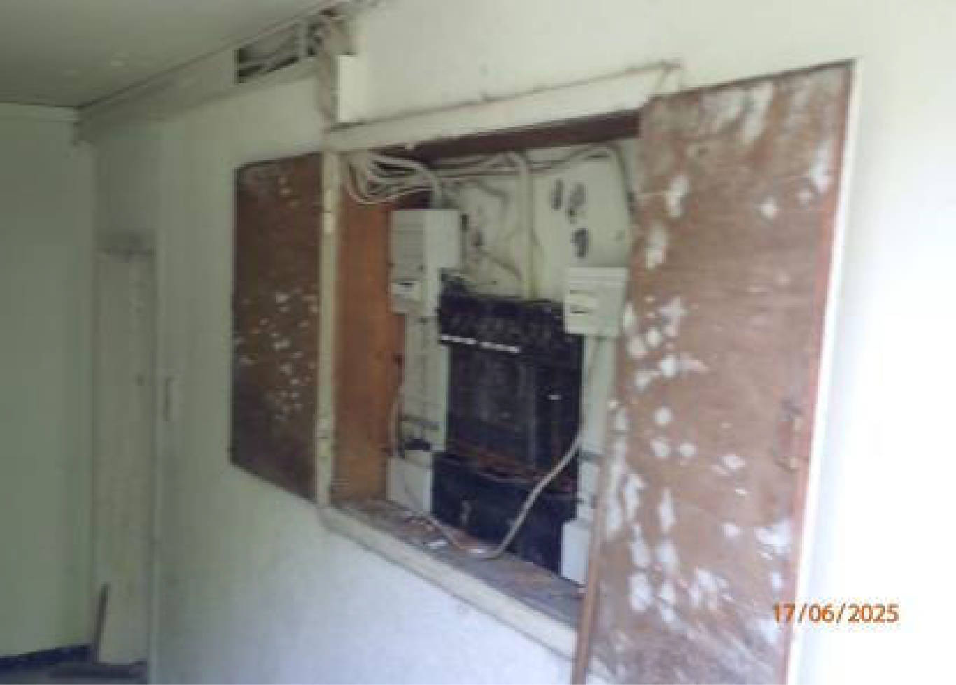 Zweigeschossiges als Doppelhaus errichtetes Achtfamilienwohnhaus in Springer Straße 42 A, B, 58762 Altena, Evingsen - Bild 4