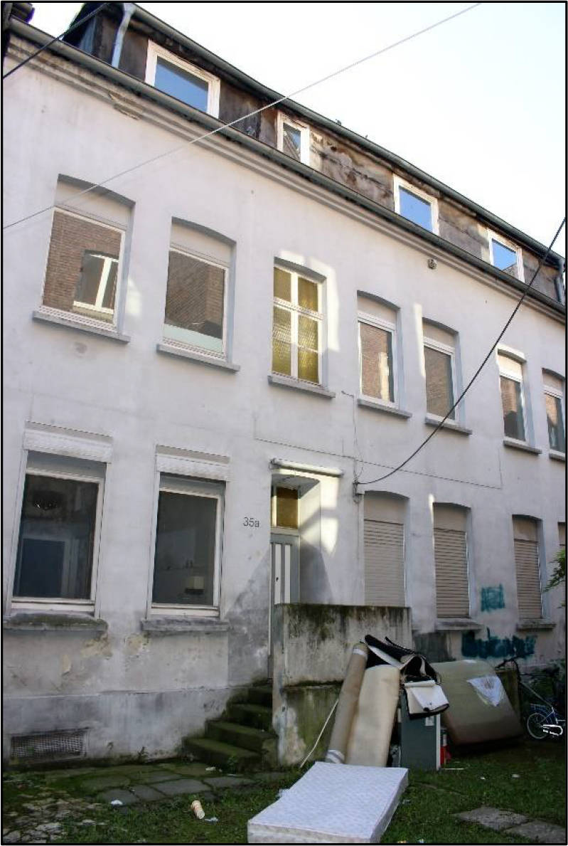 Wohn-/Geschäftshaus, Teil einer Wegefläche in Wiehagen 35, 35 A und 37, 45879 Gelsenkirchen