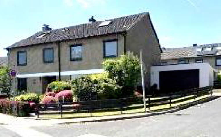 Garage, Doppelhaushälfte in August-Burberg-Str.12, 40822 Mettmann - Bild 2