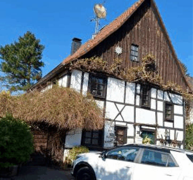 Einfamilienhaus in Holleweg 30, 30a, 30b, 42653 Solingen