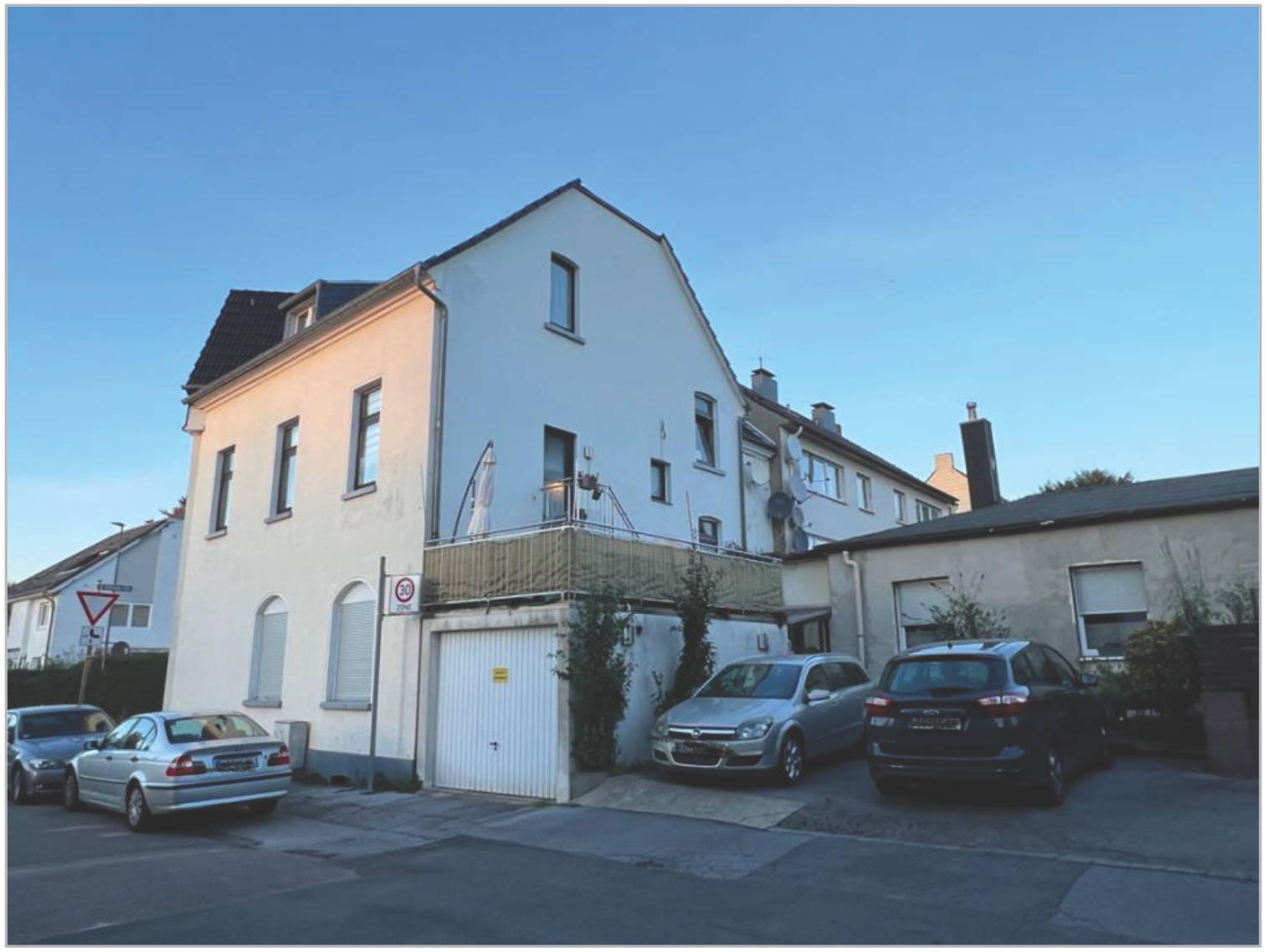 Etagenwohnung im Dachgeschoss mit Spitzboden und Dachterrasse in Wittkuller Straße 2, 42719 Solingen, Wald - Bild 4