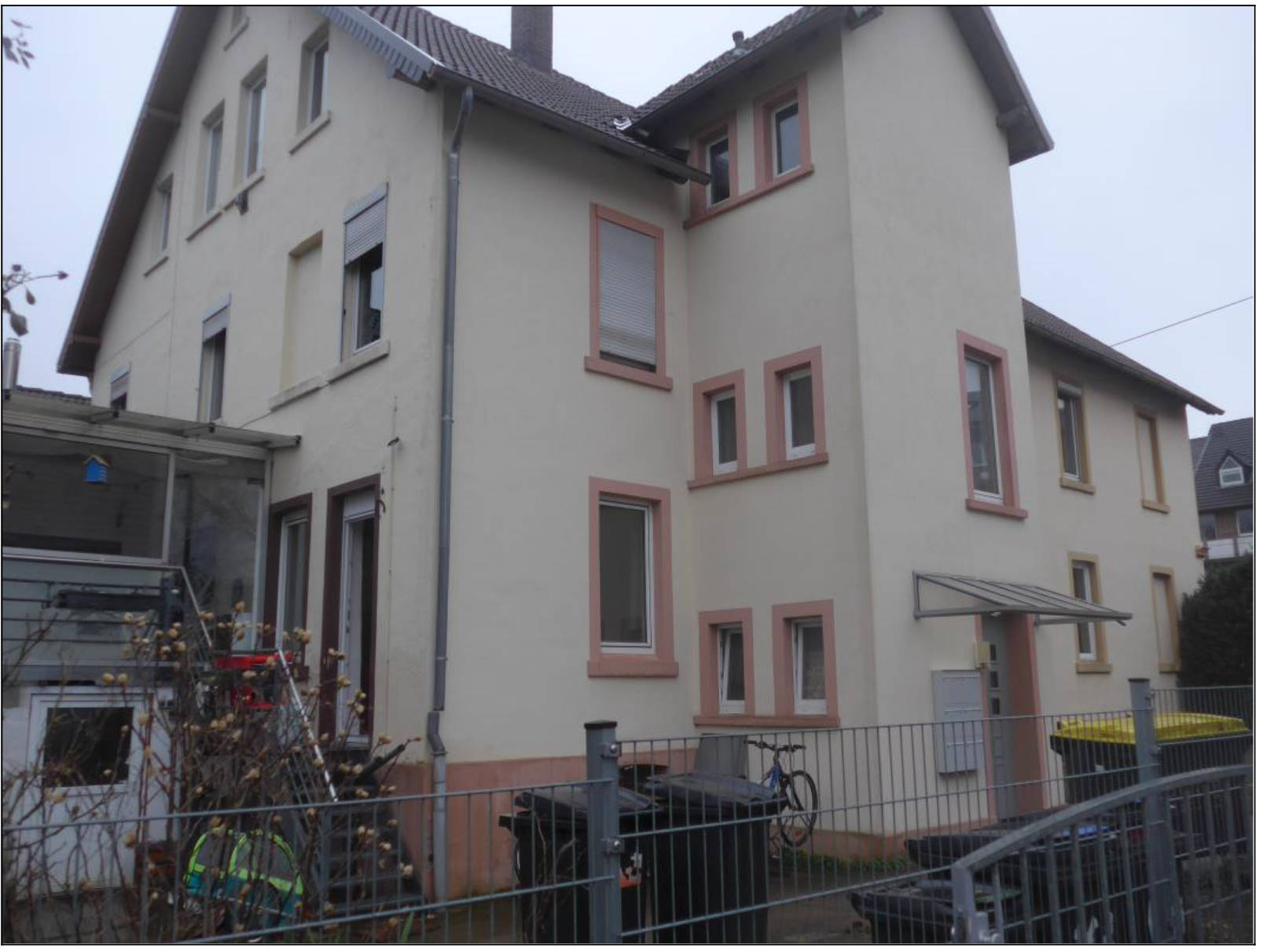Eigentumswohnung (3 bis 4 Zimmer) in Artur-Ladebeck-Straße 74, 33617 Bielefeld, Mitte