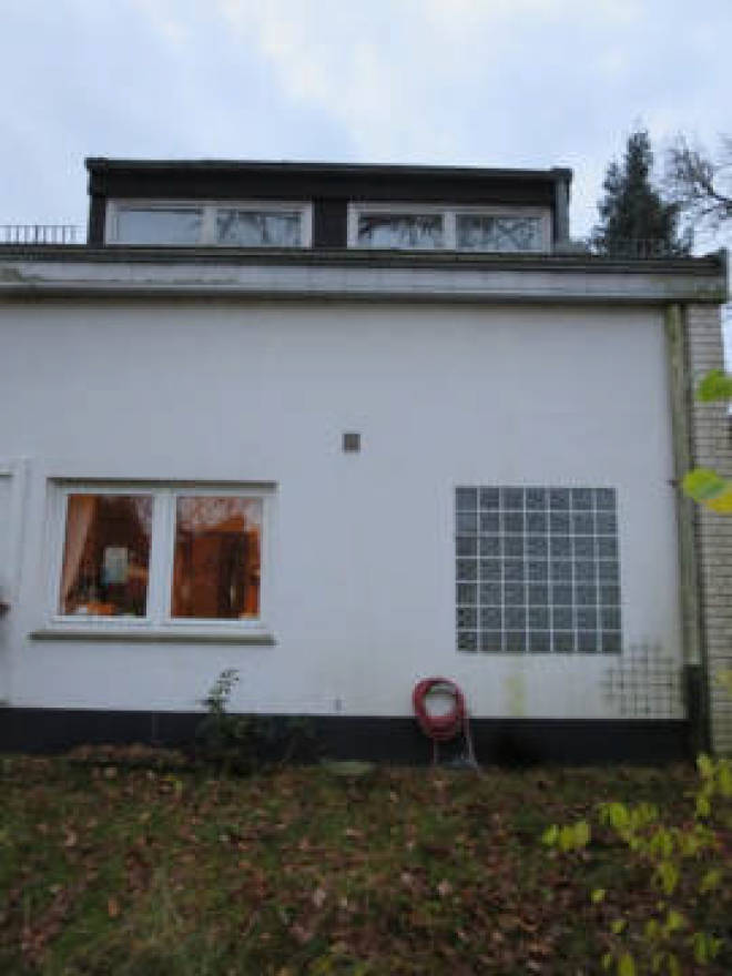 Einfamilienwohnhaus mit Arztpraxisfläche nebst Doppelgarage in Bokelfenner-Straße 33, 00000