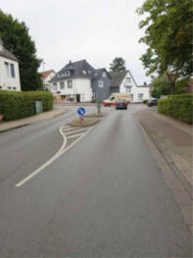 Kfz-Stellplatz, Eigentumswohnung (ab 5 Zimmer) in Hermann-Schäffer-Straße, 33611 Bielefeld, Schildesche - Bild 3