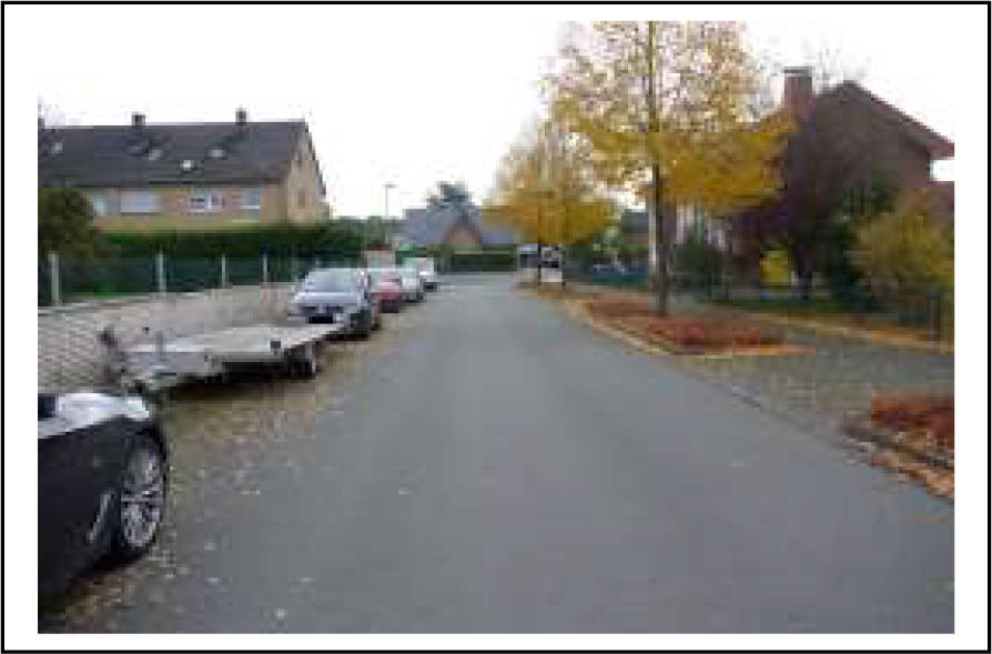 Garage, Einfamilienhaus in Dalbker Allee 14, 33689 Bielefeld, Sennestadt Dalbke - Bild 4
