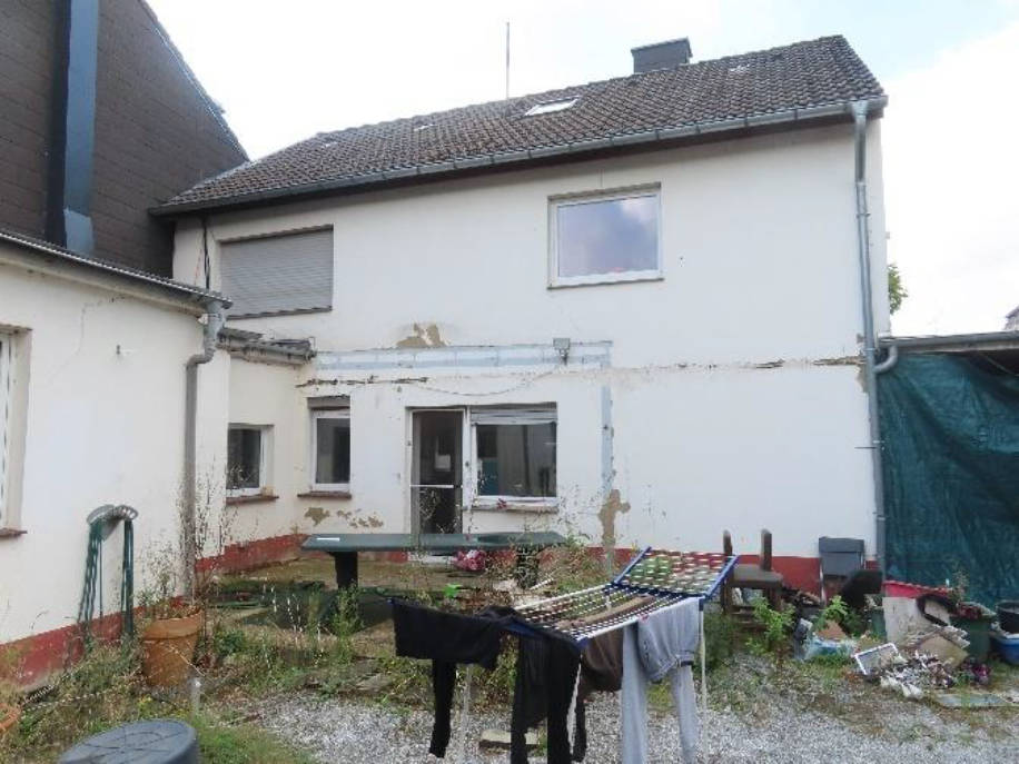 Garage, Einfamilienhaus, Einfamilienhaus mit Anbau und Garage in Bachstraße 18, 52445 Titz, Hasselsweiler - Bild 4