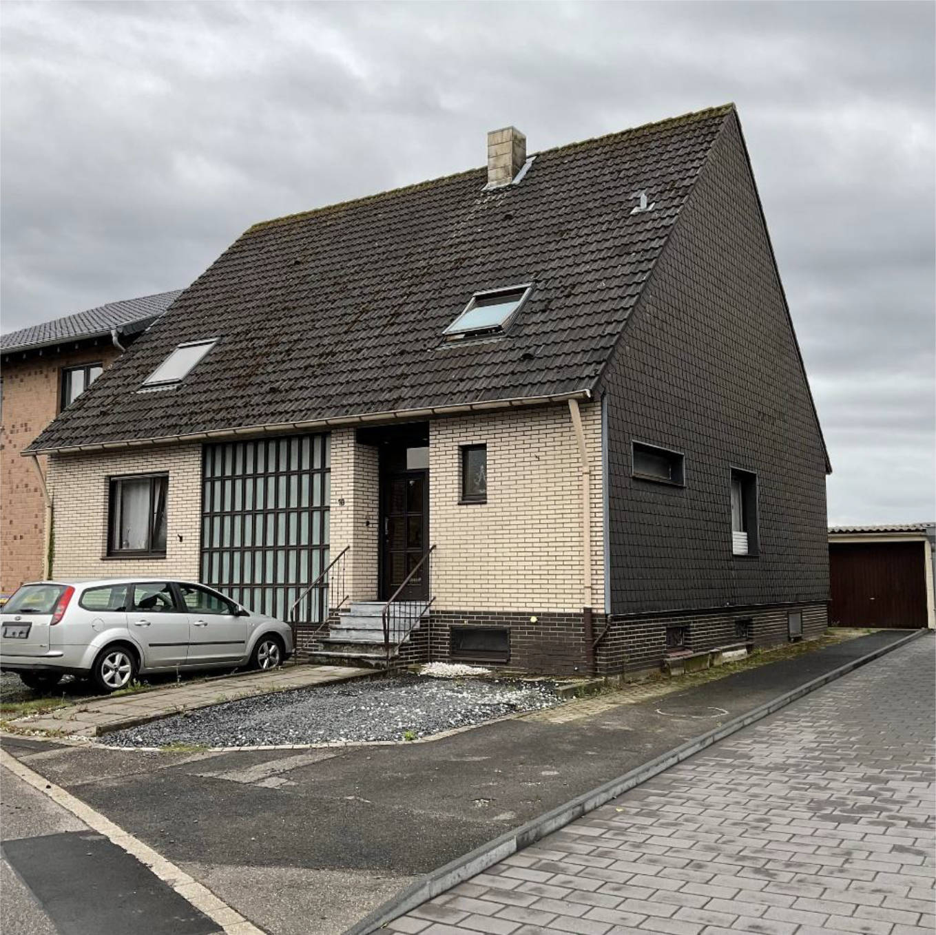 Garage, Einfamilienhaus in Grüner Weg 10, 52441 Linnich, Glimbach - Bild 3