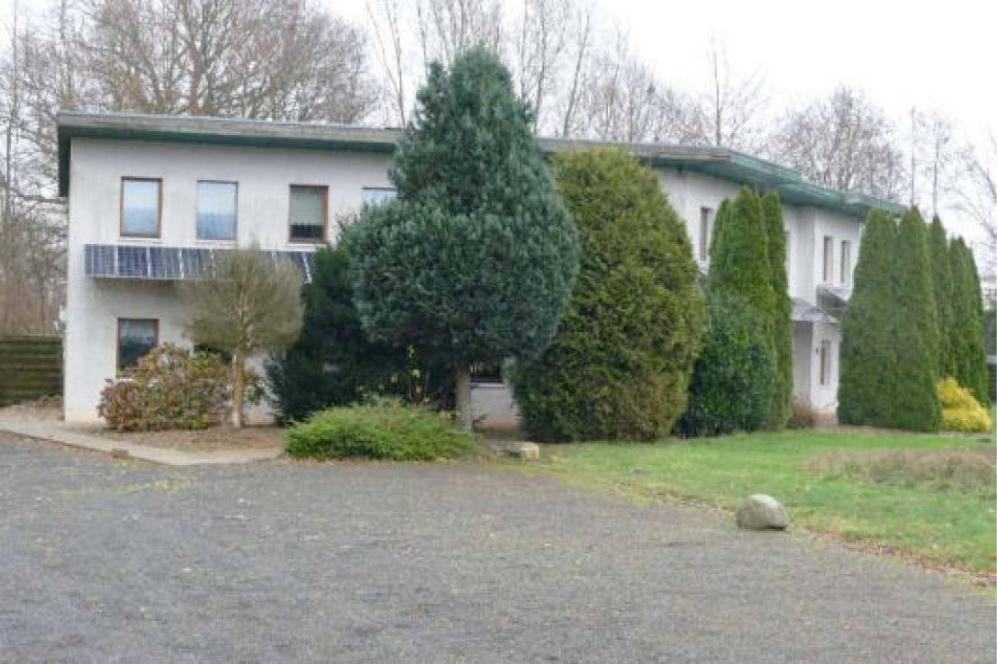 Bürogebäude nebst Betriebsleiterwohnhaus in Raiffeisenstraße 8, 8 a, 49509 Recke - Bild 2