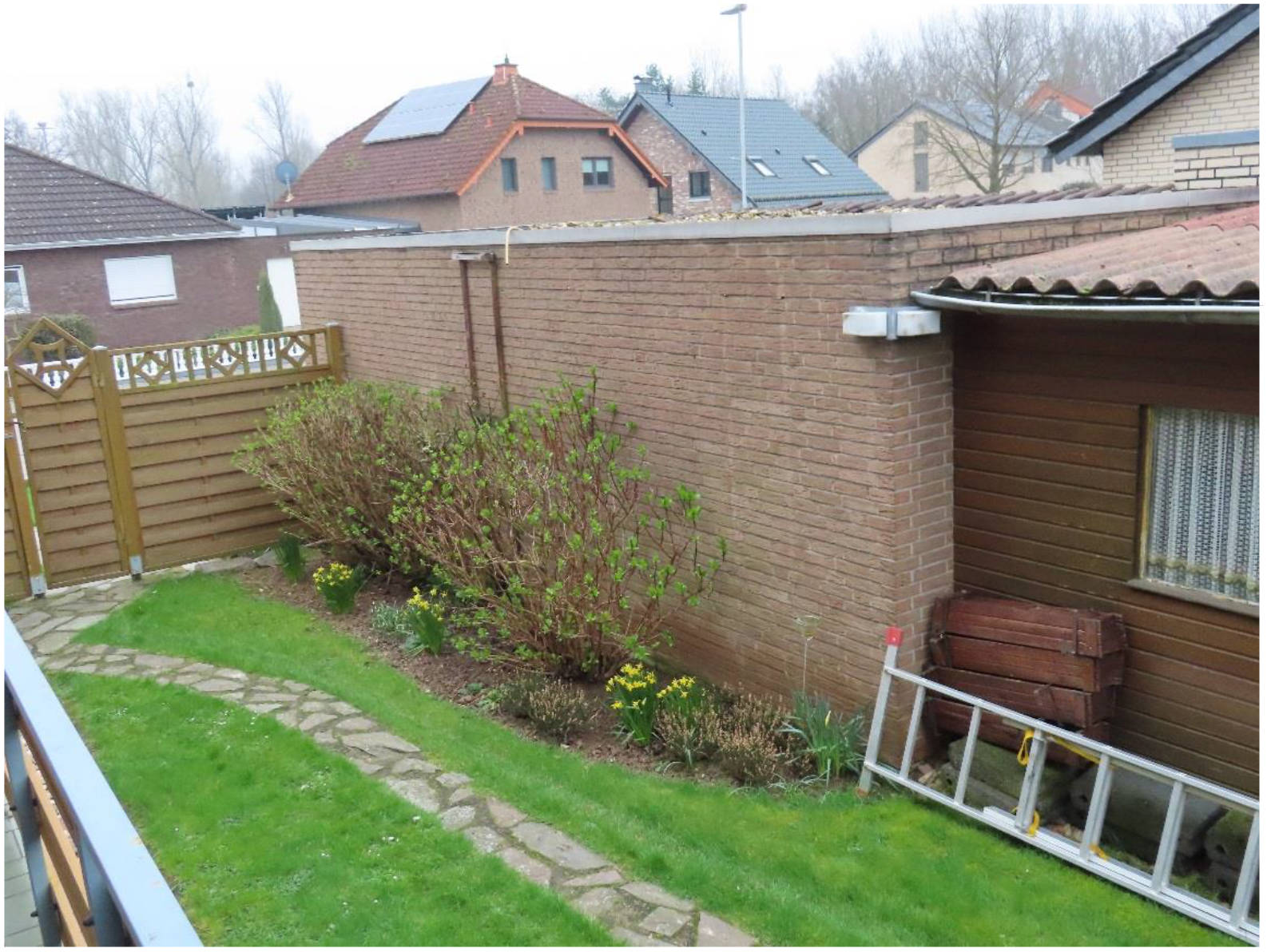 Garage, Einfamilienhaus in Broichstr. 14, 52428 Jülich, Broich - Bild 2