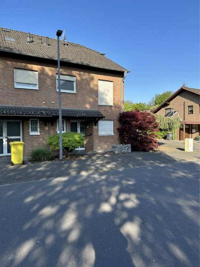 Garage, Doppelhaushälfte in Am Wehebach 68, 52459 Inden, Lamersdorf - Bild 2