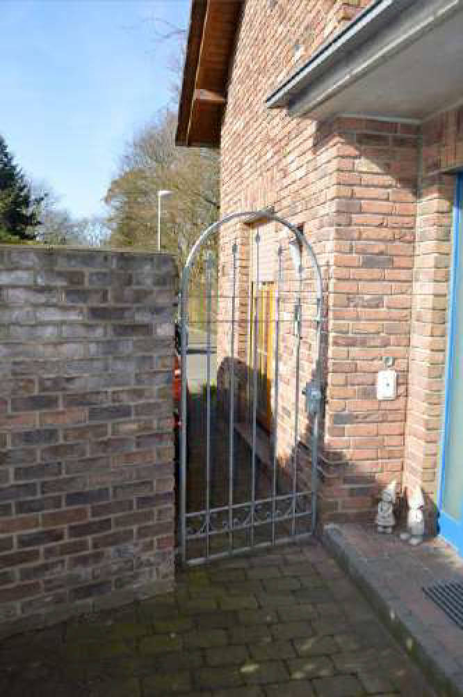 Kfz-Stellplatz, Garage, Einfamilienhaus in Möllhofstr., 45475 Mülheim an der Ruhr, Dümpten - Bild 4