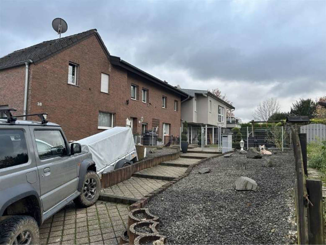 nordrheinwestpfalen 0007K0033-2023 Nikolausstraße 16, 52457 Aldenhoven 7