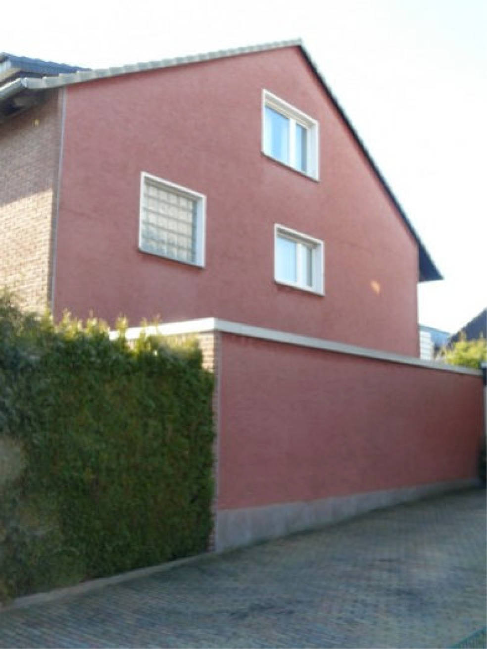 Dreifamilienhaus mit Garagen in Im Bruch 63, 59514 Welver, Meyerich