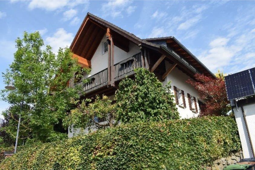 Einfamilienhaus in Pfarrer-Plenker-Weg 5, 57368 Lennestadt, Elspe