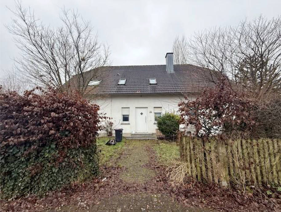 Wohn-/Geschäftshaus in Zum Hagenbach 24, 48366 Laer