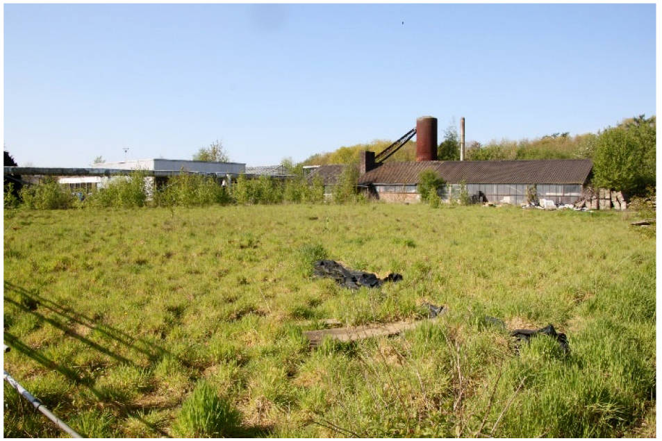 Ehemalige betriebliche Gebäude (Erwerbsgartenbau) nebst Betriebsleiterwohnhaus in In der Flora 7, 46419 Isselburg, Anholt - Bild 5