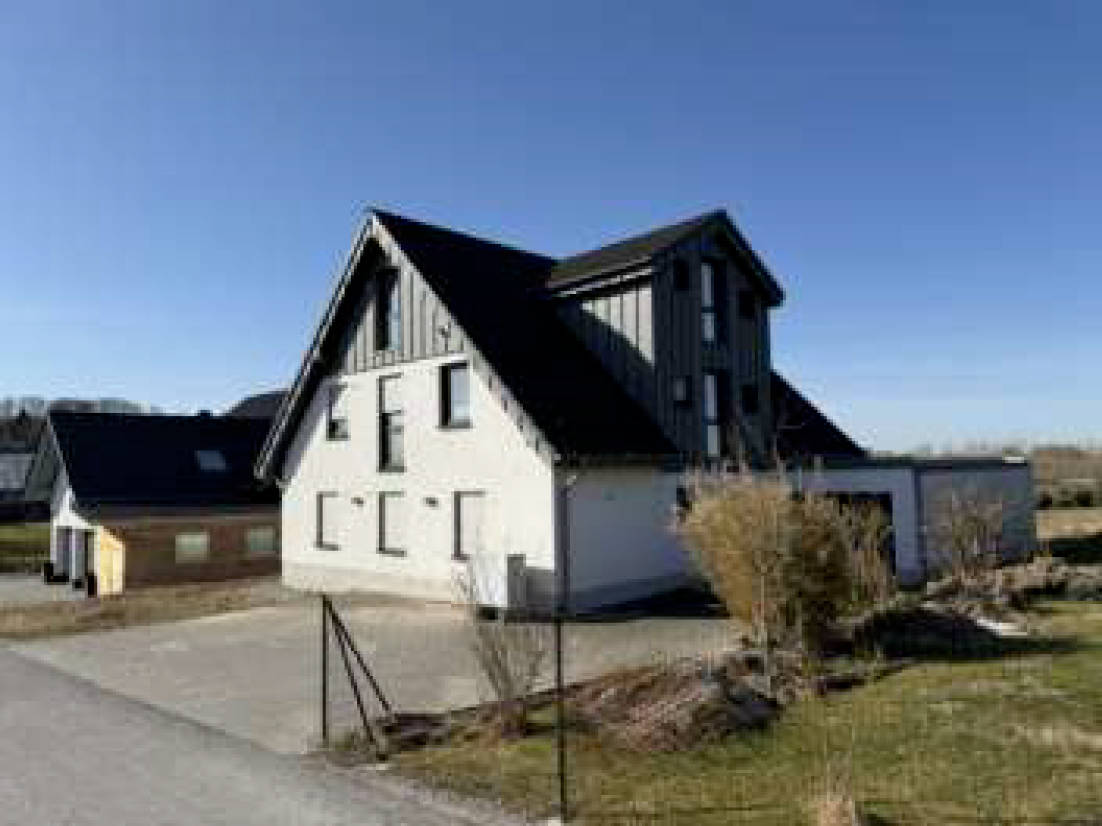 Garage, Einfamilienhaus in Zum Haskenstein 34, 59929 Brilon, Rösenbeck - Bild 3
