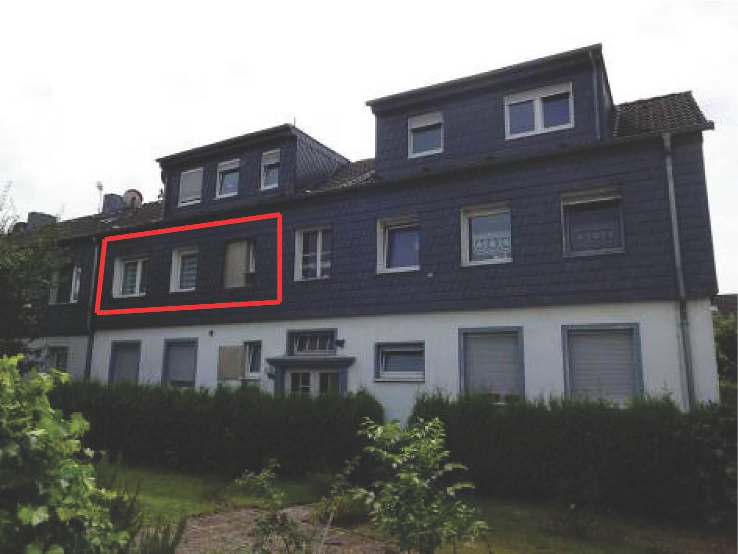 Eigentumswohnung (3 bis 4 Zimmer), WEG Nr. 4 und 2 Abstellplätzen im Kellergeschoss in An der Markscheide 11, 00000 Herne