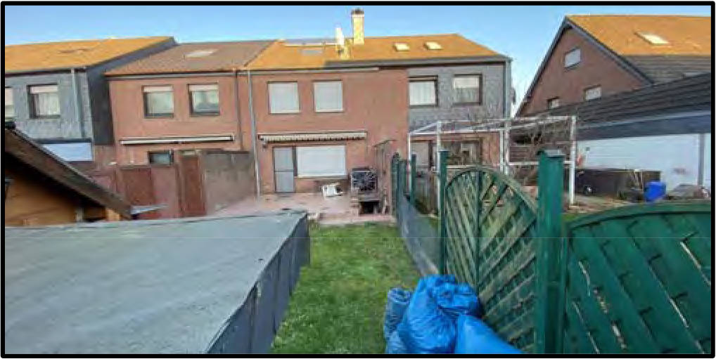 Reihenmittelhaus nebst separater PKW-Garage in Beckedahlshof 8, 46562 Voerde, Möllen