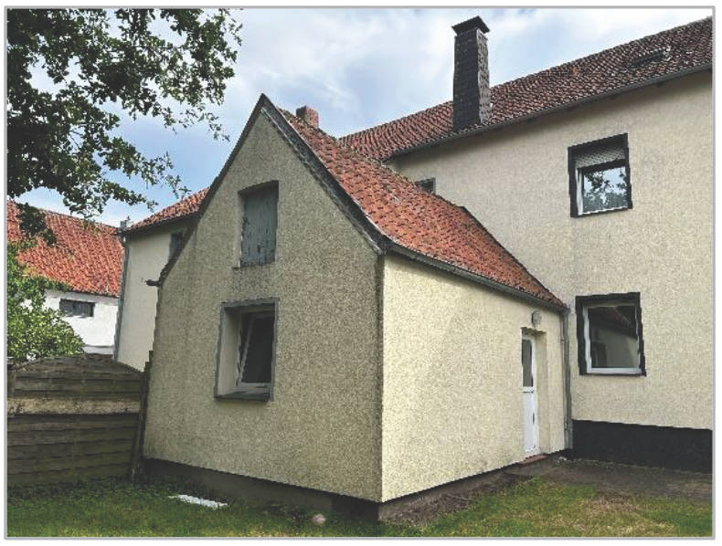 Garage, sonstiges Teileigentum (z.B. Keller, Hobbyraum), Eigentumswohnung (3 bis 4 Zimmer) in Eschweg 5, 33775 Versmold