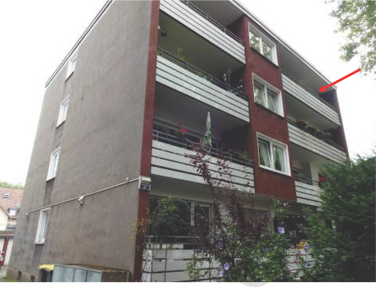 Garage, Eigentumswohnung (3 bis 4 Zimmer), 3. OG links nebst Keller und Garage in Luisenstraße 37, 44628 Herne, Horsthausen - Bild 2