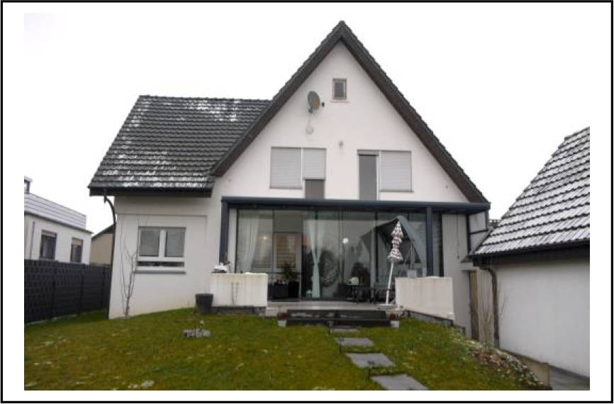 Wohnhaus mit Anbau sowie einer Garage in Mühlenfeldstraße 19, 32257 Bünde, Holsen - Bild 2