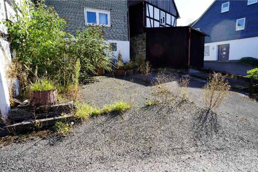 Wohnhaus und Gartengrundstück in Sögtrop 8, 57392 Schmallenberg - Bild 4