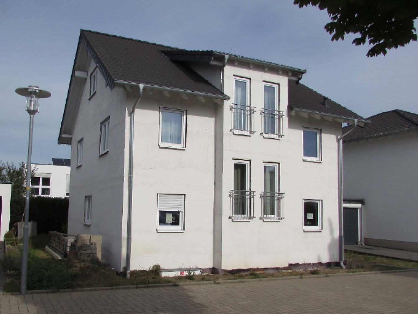 Garage, Einfamilienhaus in Wilhelm-Ley-Straße 8, 53340 Meckenheim - Bild 2