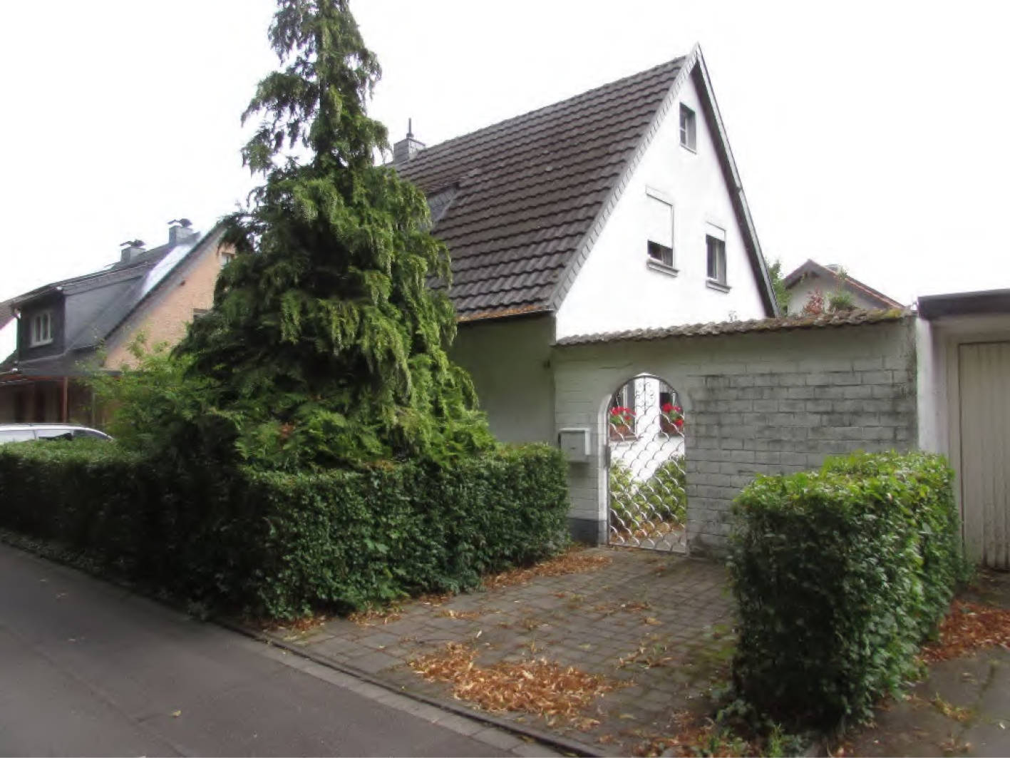 Garage, Einfamilienhaus in Gelsdorfer Sr. 11, 53340 Meckenheim - Bild 2