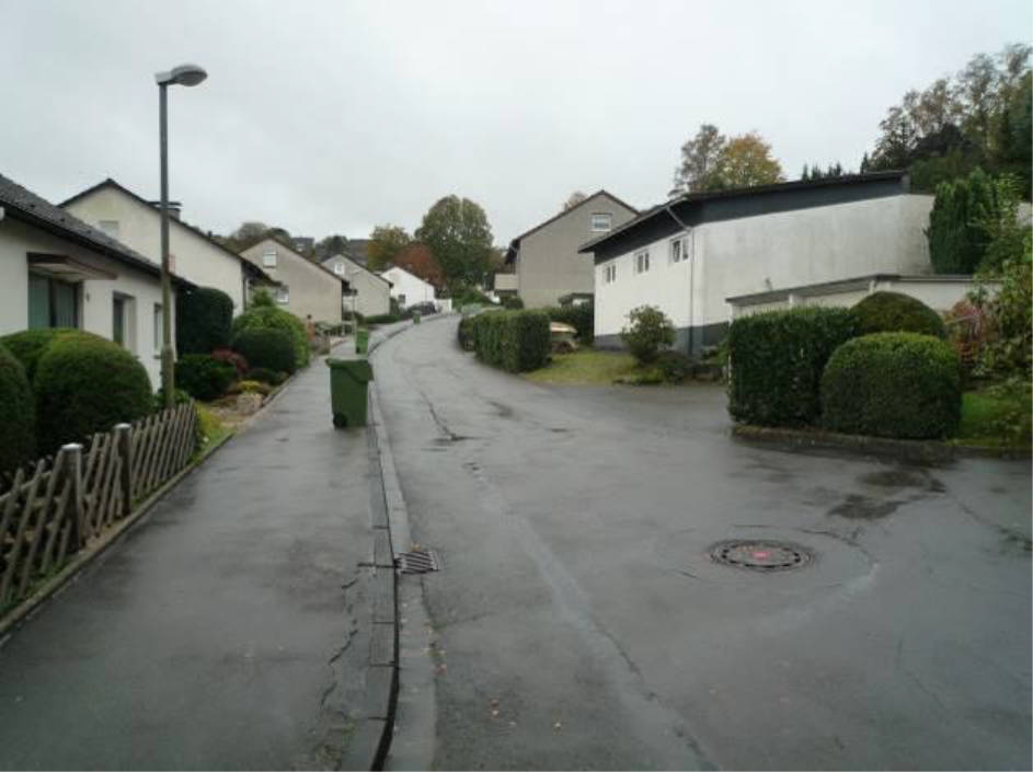 Kfz-Stellplatz, Einfamilienhaus in Birkenweg 14, 58579 Schalksmühle - Bild 4