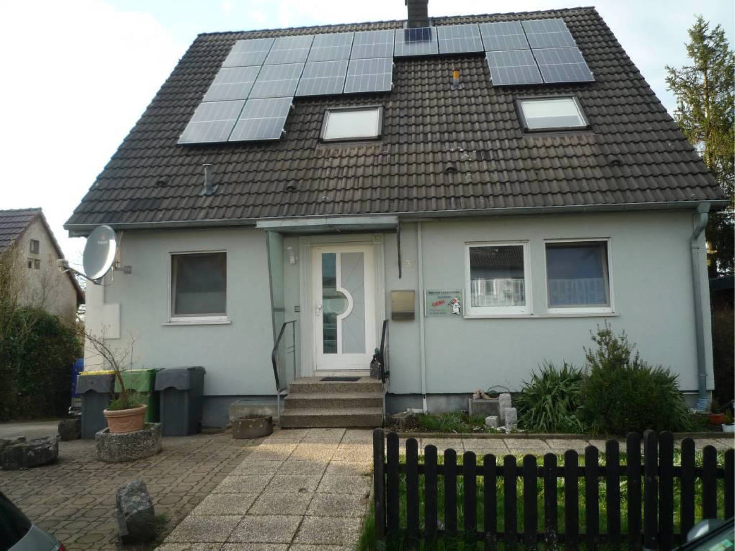 Garage, Kfz-Stellplatz, Einfamilienhaus in Sterbecker Straße 37, 58579 Schalksmühle