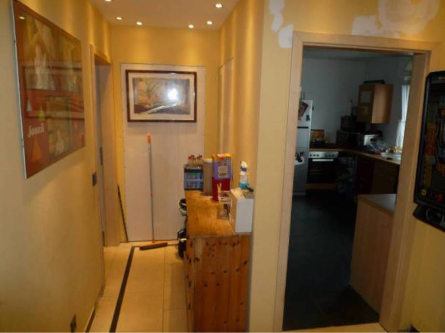 Garage, Kfz-Stellplatz, Einfamilienhaus in Sterbecker Straße 37, 58579 Schalksmühle - Bild 4