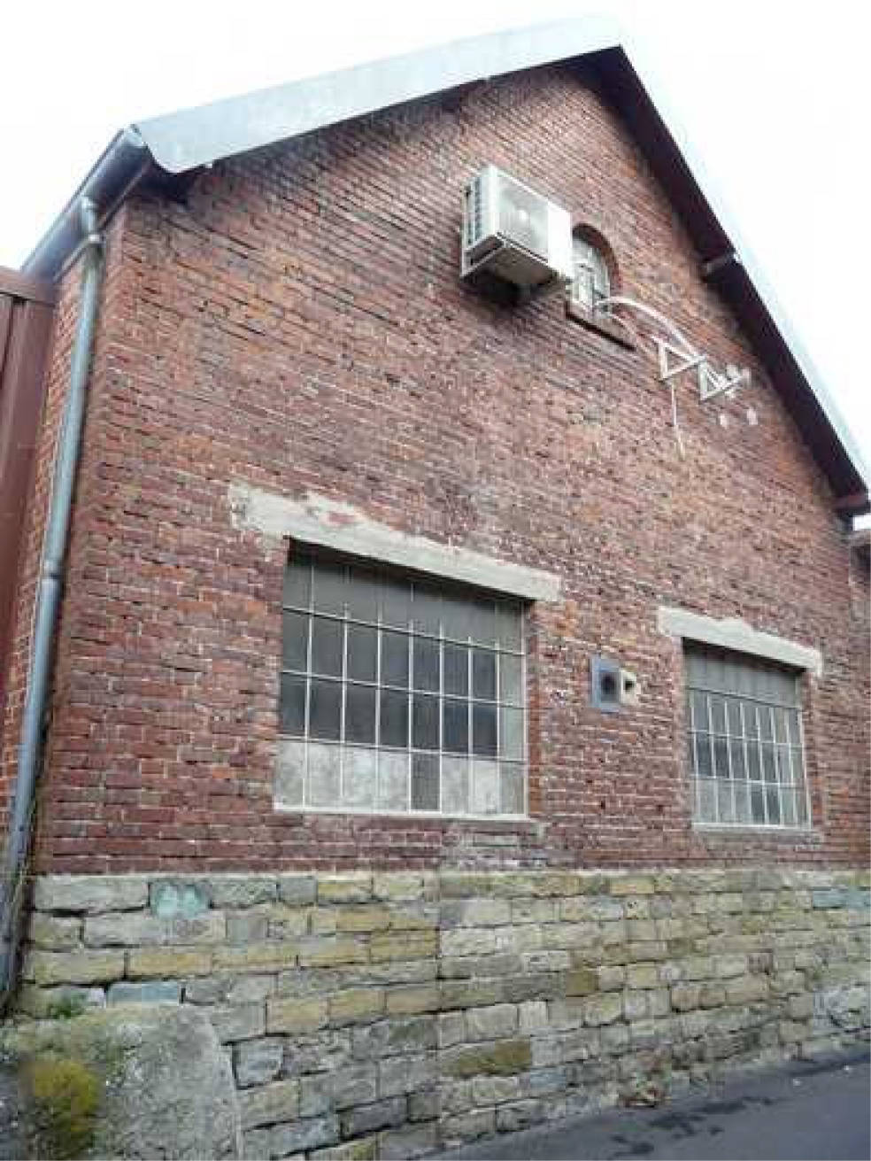 unbebautes Grundstück, gewerblich genutztes Grundstück, Gewerbeeinheit (z.B. Laden, Büro), Einfamilienhaus, Fahrzeughallen in Schmerlecker Dorf / Breienweg / Schmerlecke, 59597 Erwitte, Schmerlecke - Bild 2