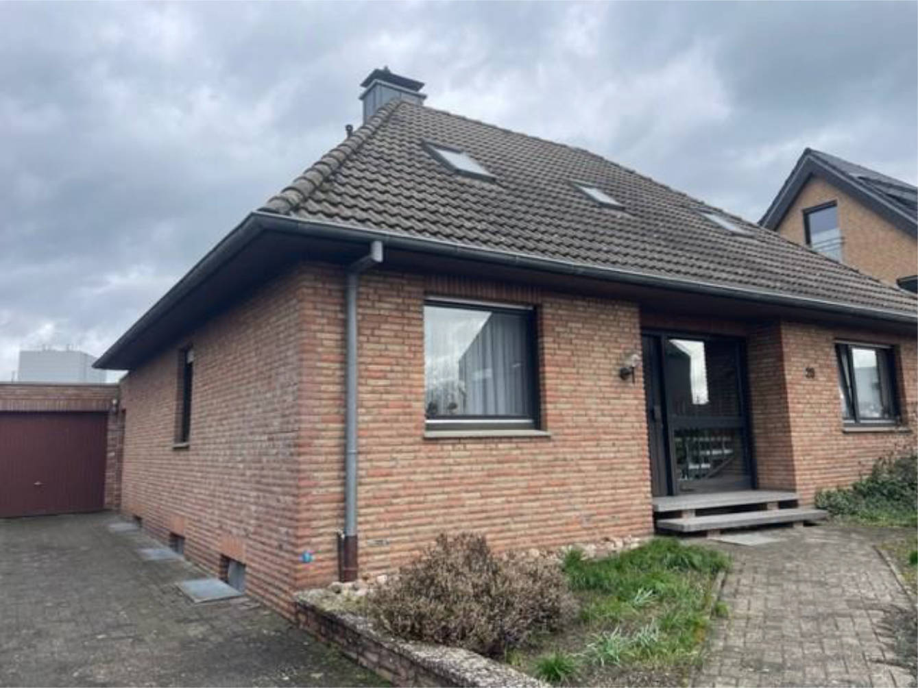 Einfamilienhaus, 2 Garagen in Hassenbrockweg 28, 48432 Rheine, Mesum